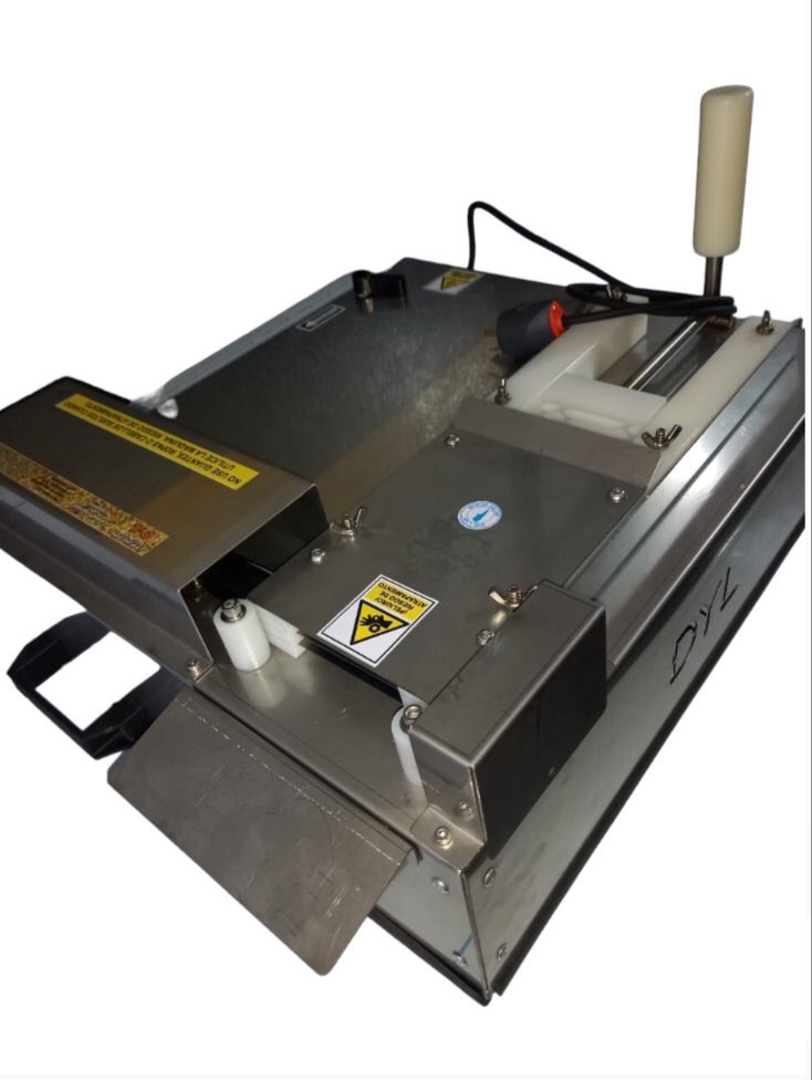 Máquina Fileteadora DYL
